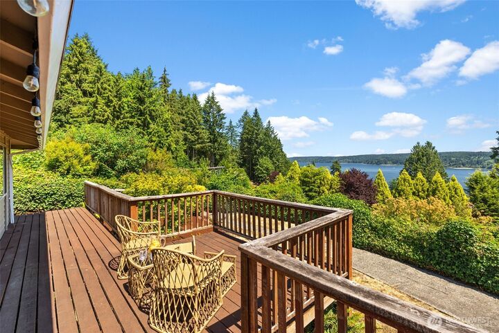 1128  143rd Street NW  Gig Harbor WA 98332 photo
