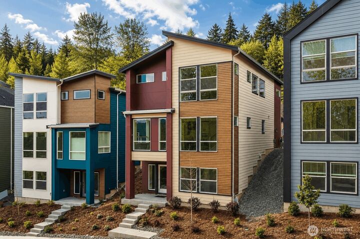 Property Photo:  4261  Aberdeen Way NE  WA 98056 
