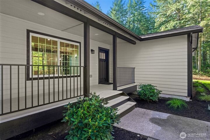 Property Photo: 344 SW Ragle Court WA 98367