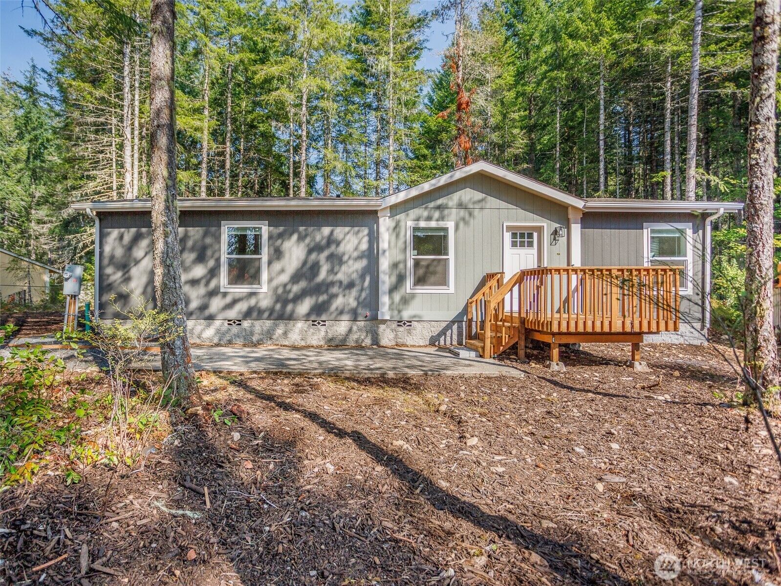 Property Photo: 321 N Mountain View Drive WA 98548
