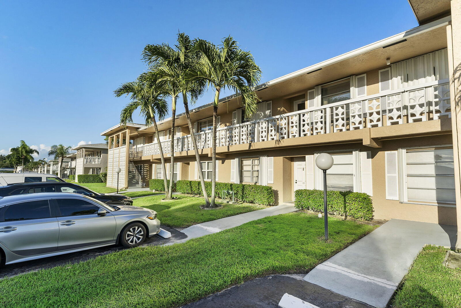 Property Photo: 1050 Citrus 202 FL 33445