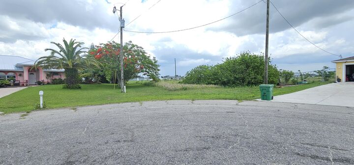 Property Photo:  9008 Abel Court  FL 33935 