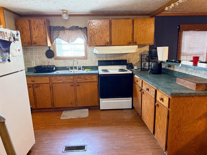 Property Photo:  595 Cedar Hill Road  KY 42164 