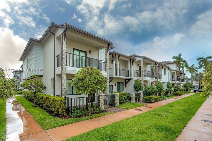 Property Photo:  4665 NW 83rd Path  FL 33166 
