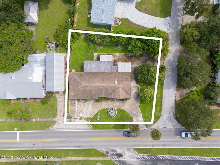 Property Photo:  303 N Riverside Drive  FL 32903 