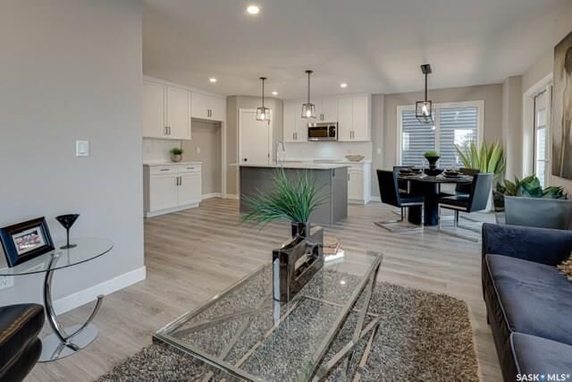 Property Photo:  310 Asokan Bend  SK S7V 1V7 