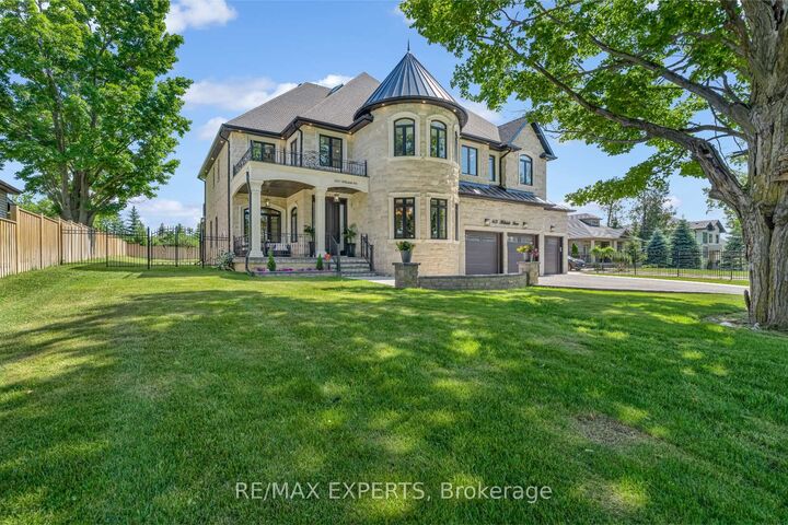 6131 Hillsdale Drive  Whitchurch-Stouffville ON L4A 3B7 photo