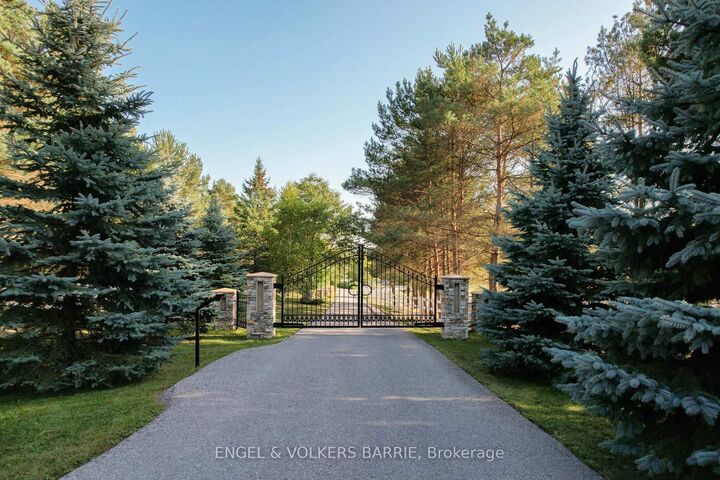 Photo de la propriété: 419 Goodwood Road ON L9P 1R4