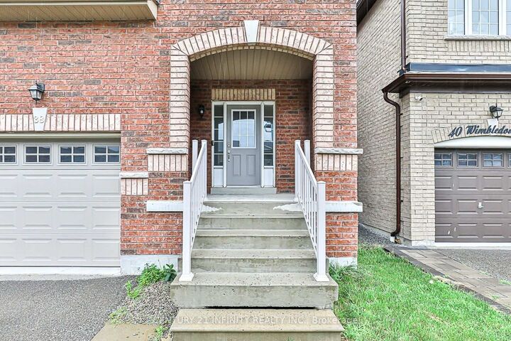 Property Photo:  38 Wimbledon Court  ON L1P 0B7 