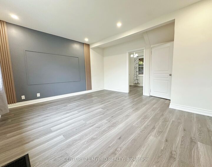Property Photo:  448 Hamilton Street  ON K9J 4B9 