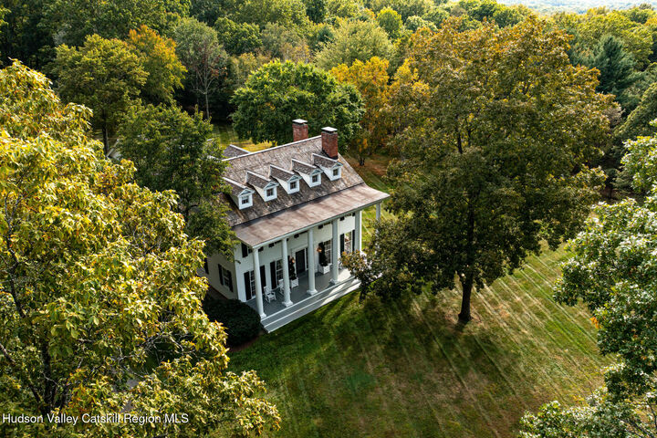 406 Shunpike  Millbrook NY 12545 photo