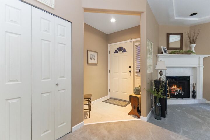 Photo de la propriété:  4125 Belanger Drive  BC V3G 1K3 