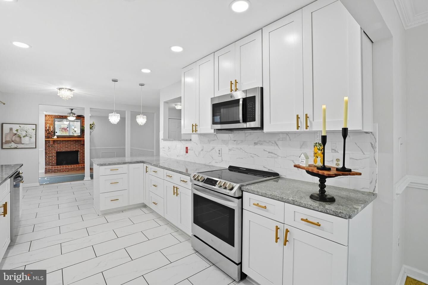 Property Photo: 428 Westside Station Drive VA 22601