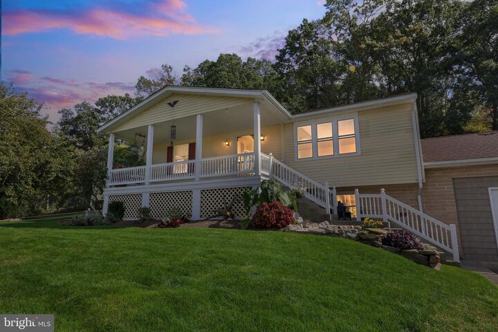 Property Photo:  1201 Spruce Grove Road  PA 19363 