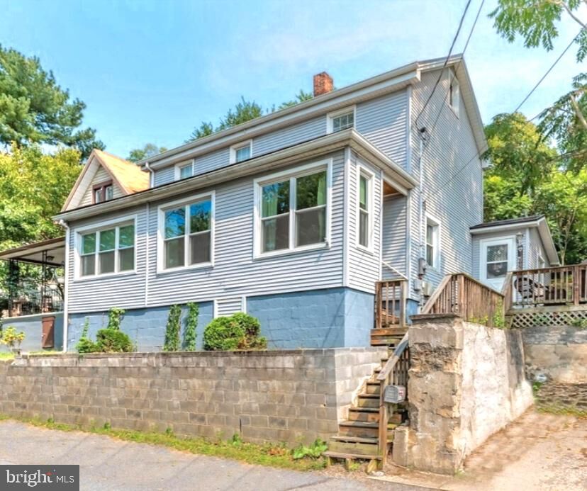 Property Photo:  1445 2nd  PA 17025 