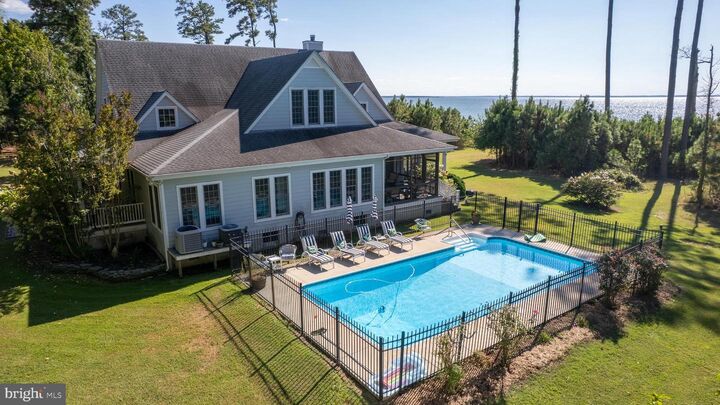 Property Photo: 5332 Ragged Point Road MD 21613
