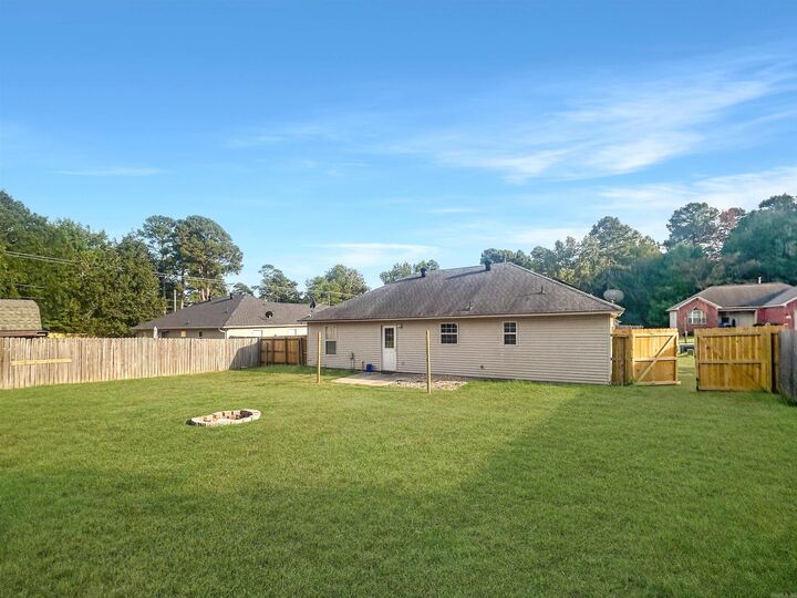 Property Photo:  1002 Katy Lane  AR 72002 