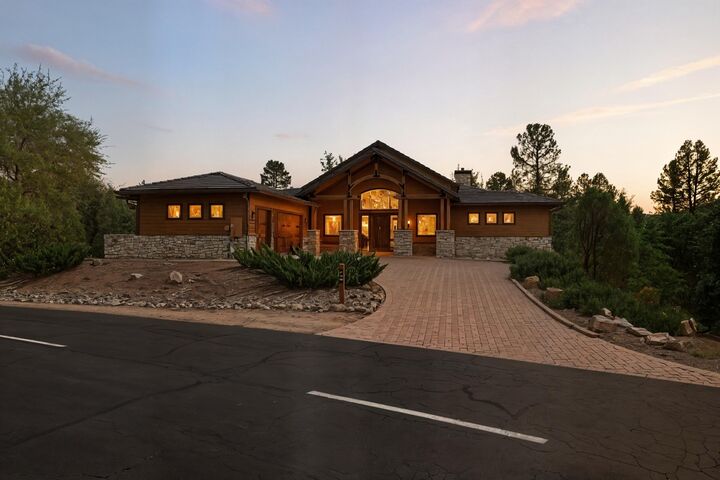 Property Photo:  709 N Grapevine Drive  AZ 85541 