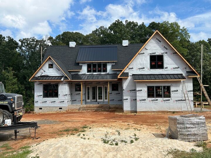 Property Photo: 130 McNeil Lane 5 NC 28117