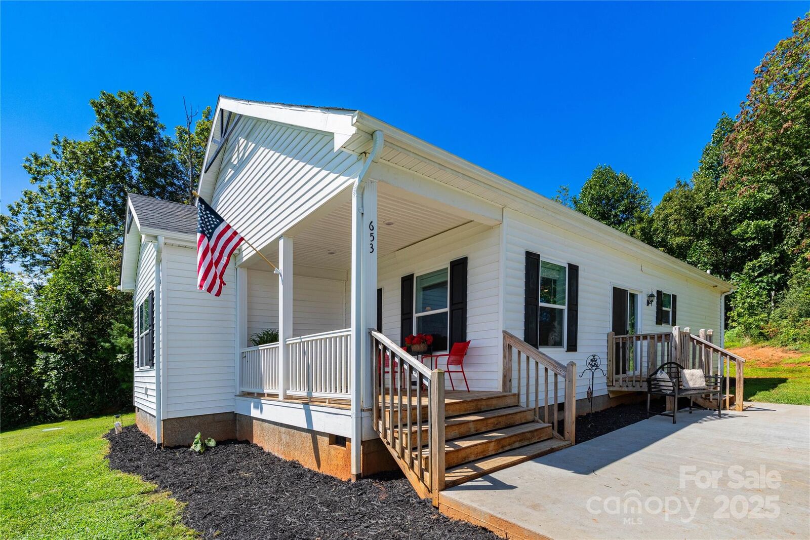 Property Photo:  653 Mag Sluder Road  NC 28701 
