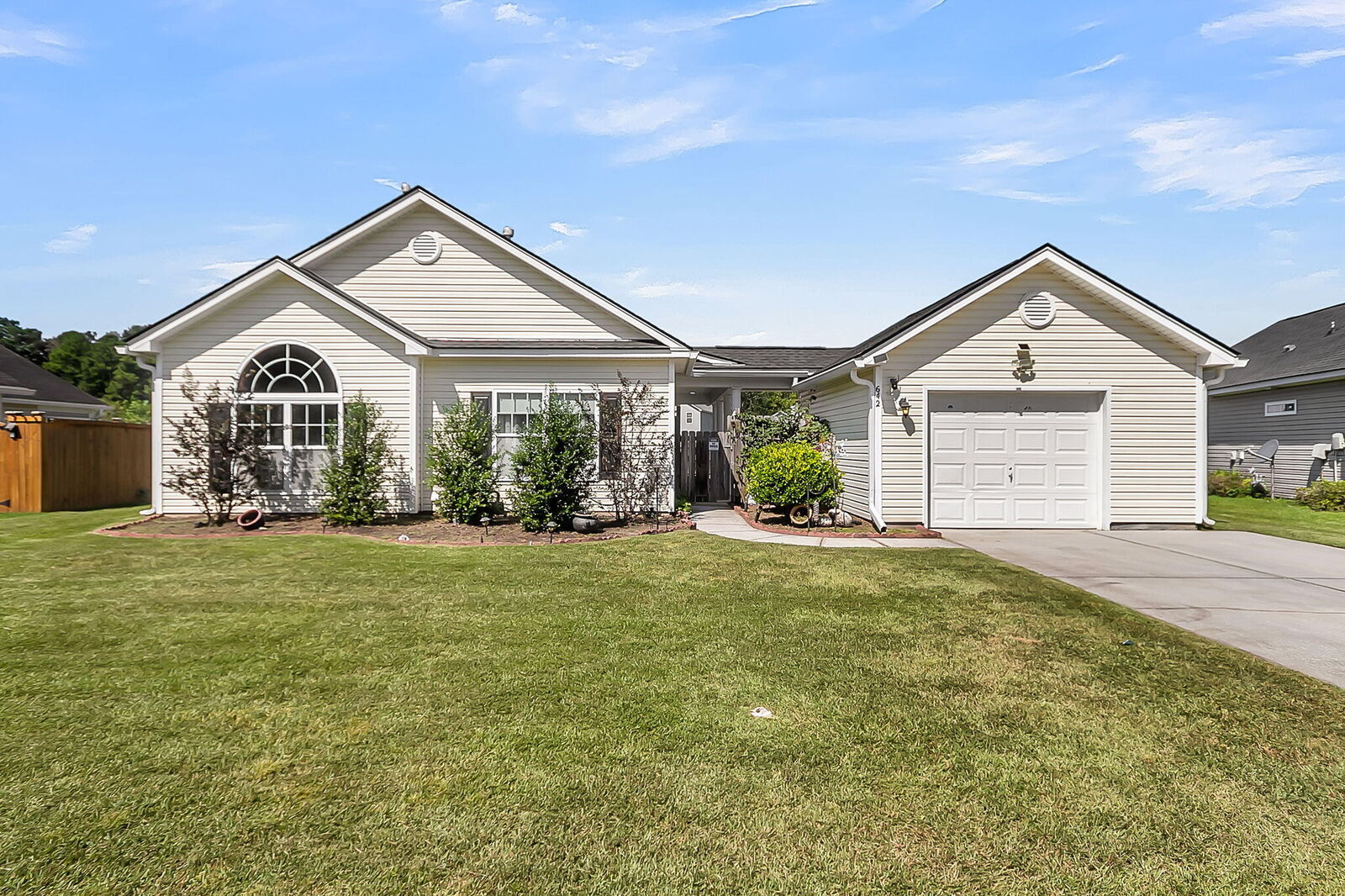 Property Photo:  642 Savannah River Drive  SC 29485 