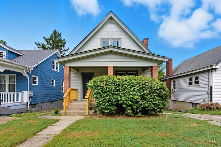 3634 W Liberty Street  Cincinnati OH 45205 photo