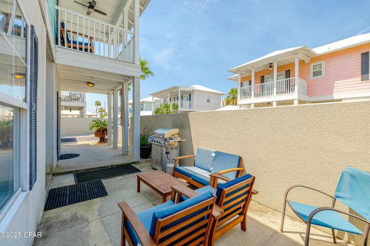 Property Photo:  8410 Thomas Drive 4  FL 32408 