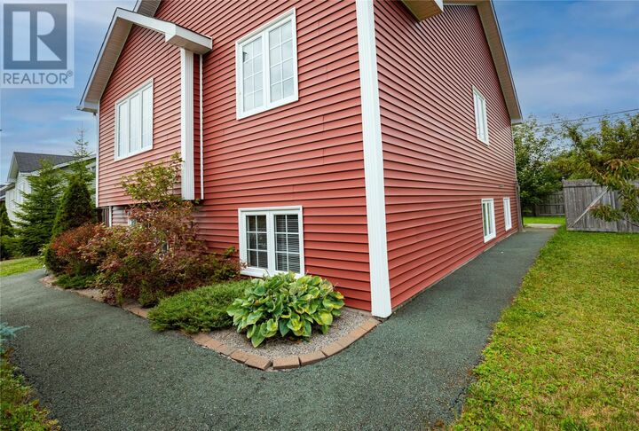 Property Photo:  1800 Topsail Road  NL A1L 1Y7 