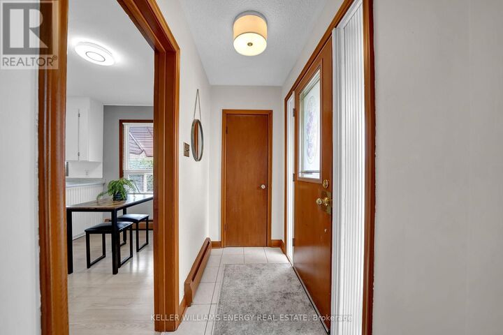 Photo de la propriété: 607 Newman Crescent ON L1N 1M7