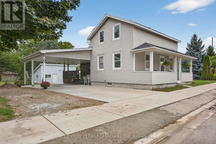 Property Photo:  139 Centre Street  ON N0M 1N0 