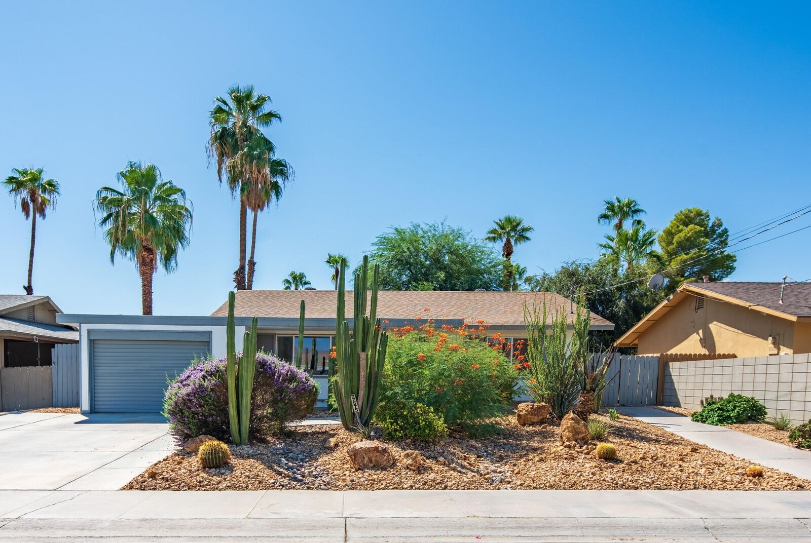 Property Photo:  77575 California Drive  CA 92211 