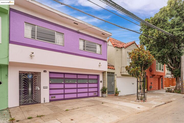 Property Photo:  1143 Palou Ave  CA 94124 
