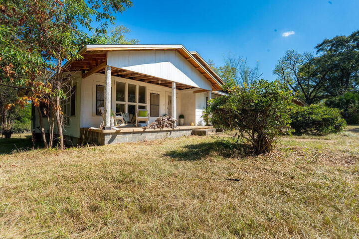 Property Photo:  137 Parker Lane  FL 32567