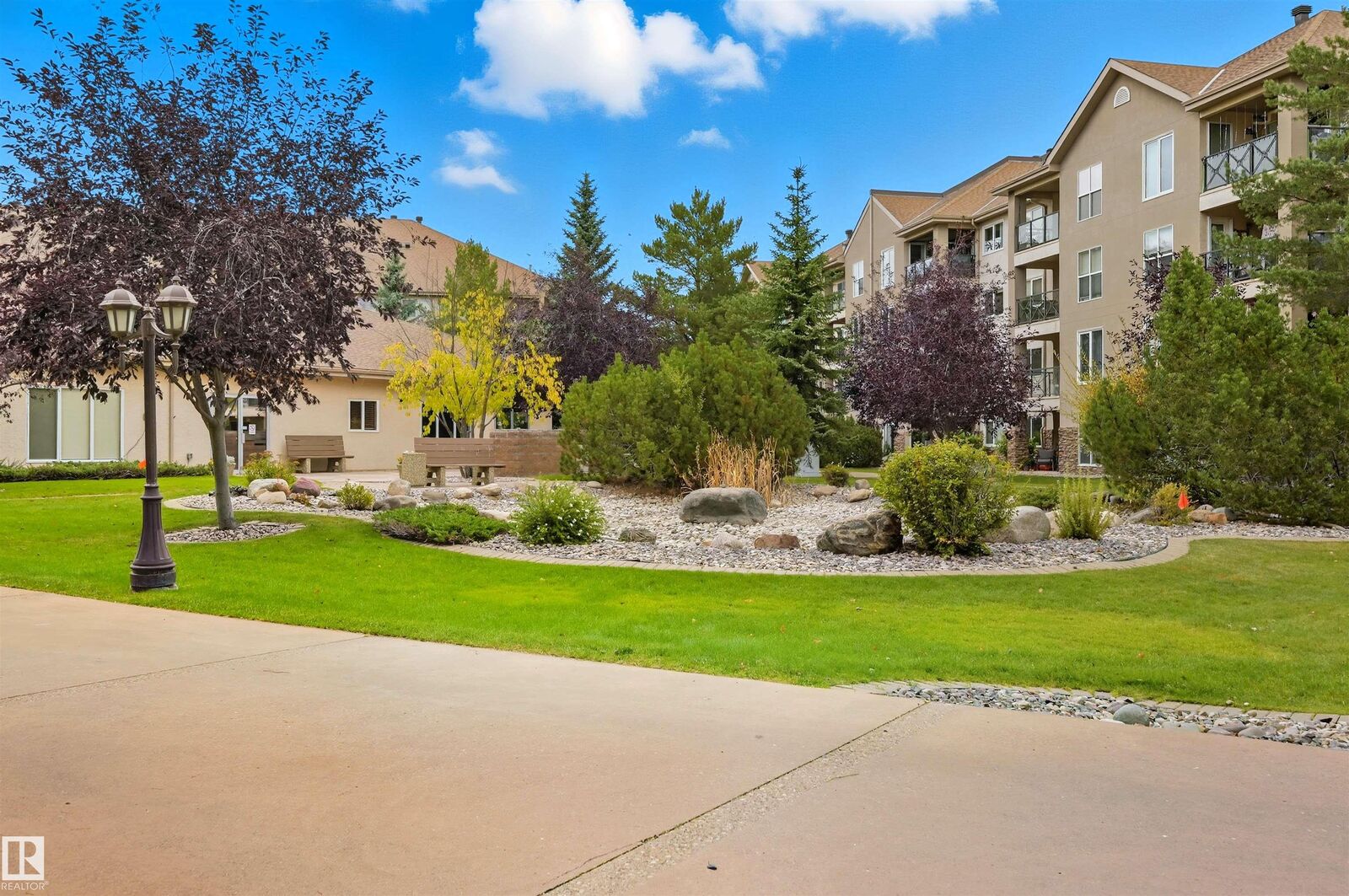 Property Photo:  8942 156 Street NW 414  AB T5R 5Z5 