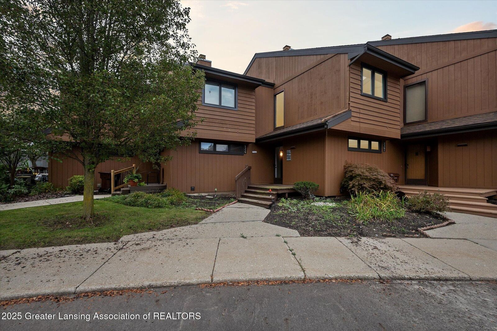 Property Photo:  5359 Wild Oak Drive  MI 48823 