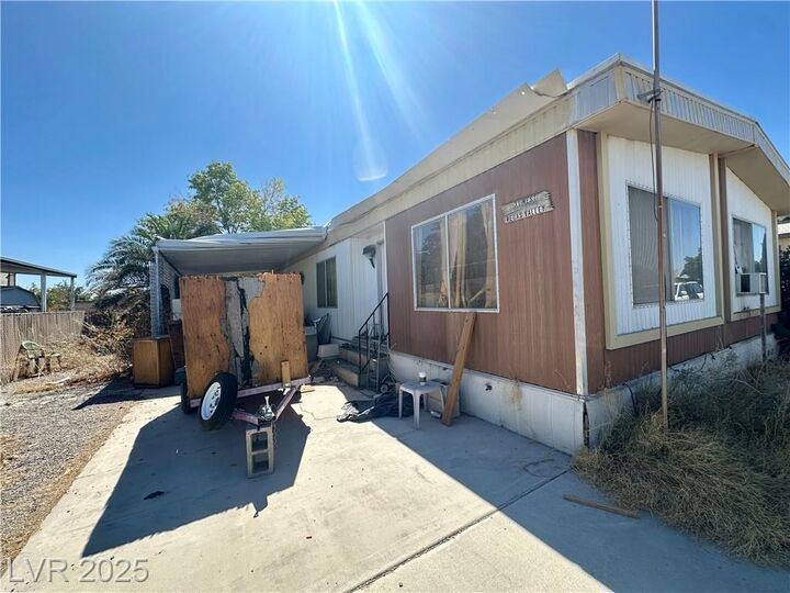Property Photo: 31 Vegas Valley Drive NV 89048