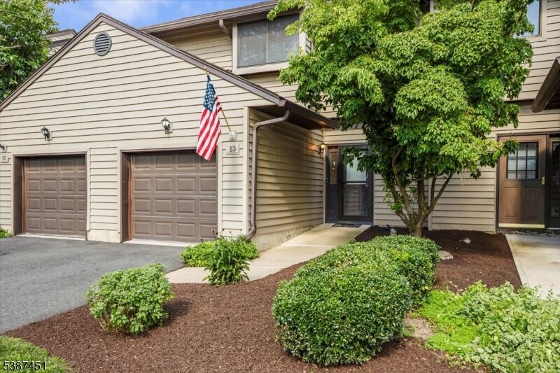 Property Photo:  13 Cardinal Ln 13  NJ 07860 