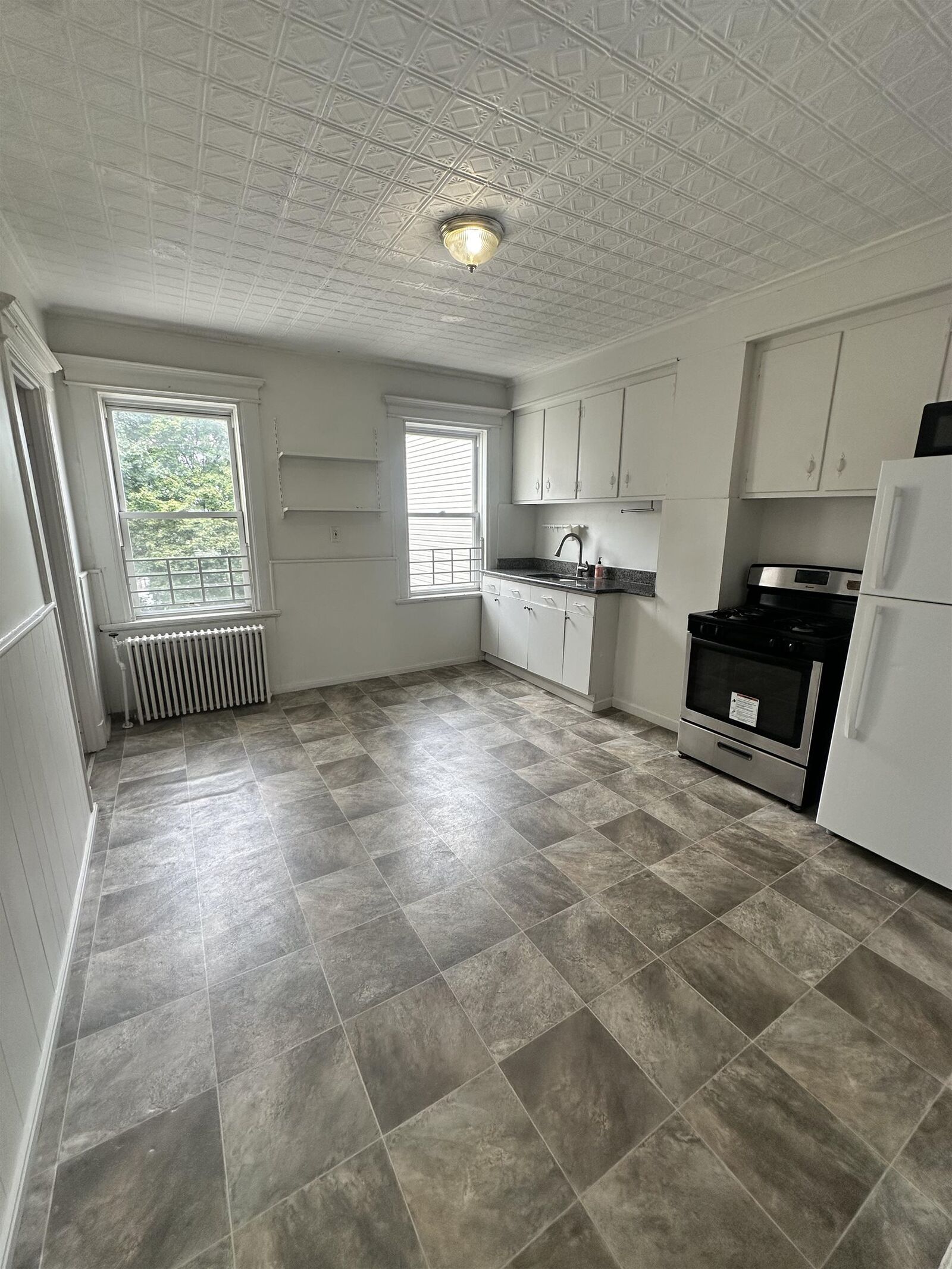 Property Photo: 87 Terrace Ave 2 NJ 07307