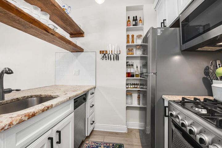Property Photo:  54 Magnolia Ave 1-5  NJ 07306 
