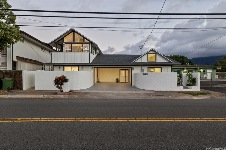 Property Photo:  889 Akumu Street  HI 96734 