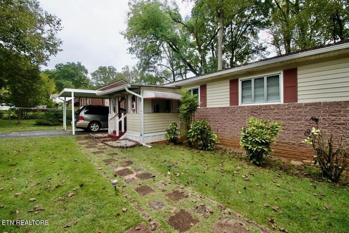 Property Photo:  206 Hartford Rd  TN 37920 