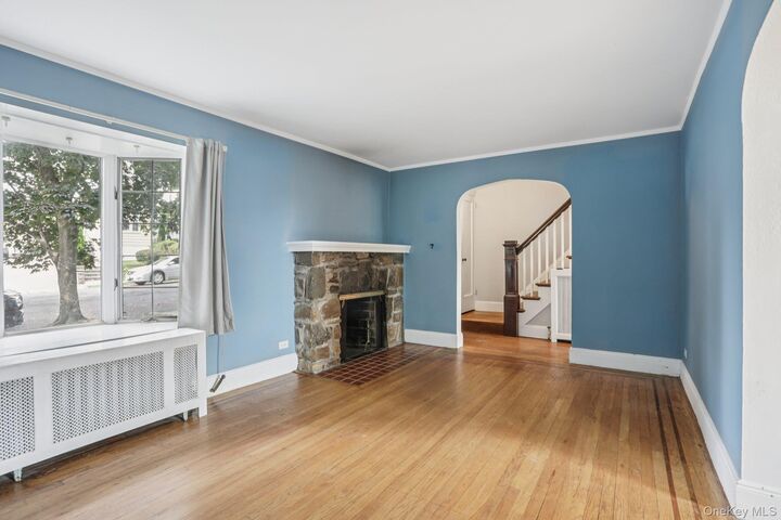 Property Photo:  50 Emmett Place  NY 10703 