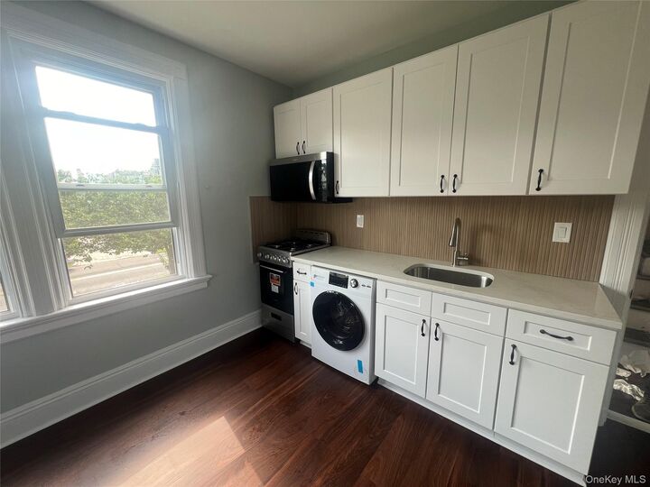 Property Photo:  62 Woodland Avenue 3  NY 10805 