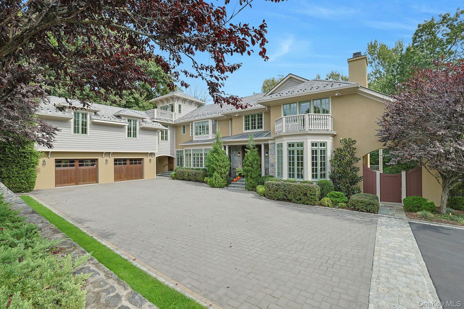 Property Photo: 27 Dearman Close NY 10533