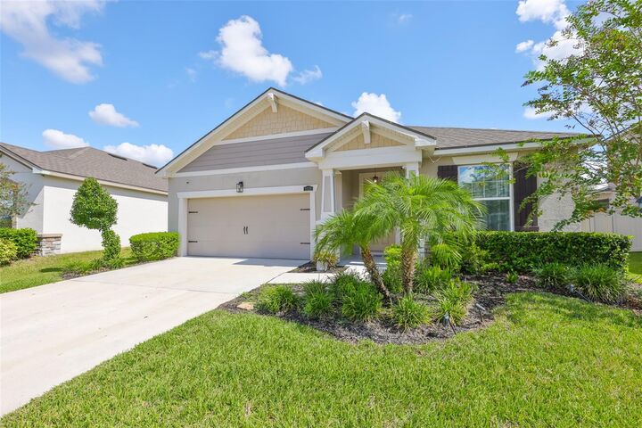 Property Photo: 11520 Cedar Valley Drive FL 33569