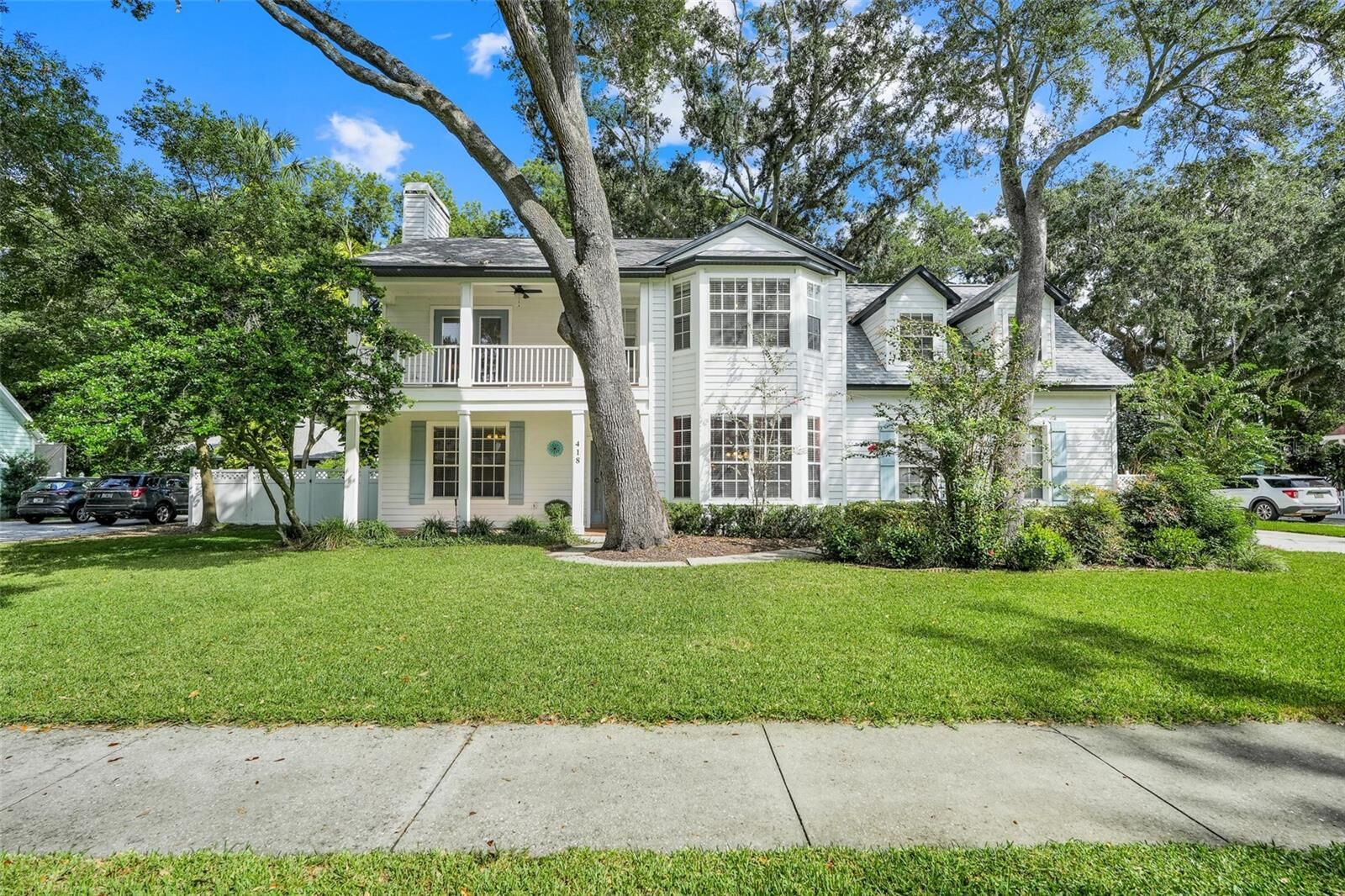 Property Photo:  418 Courtlea Oaks Boulevard  FL 34787 