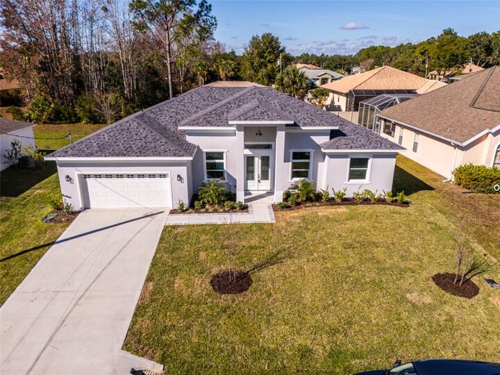 Property Photo: 45 Farmsworth Drive FL 32137