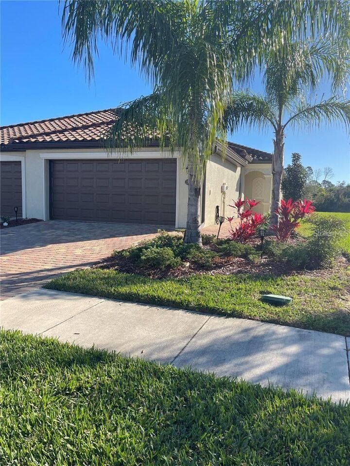 12229 Amica Loop  Venice FL 34293 photo