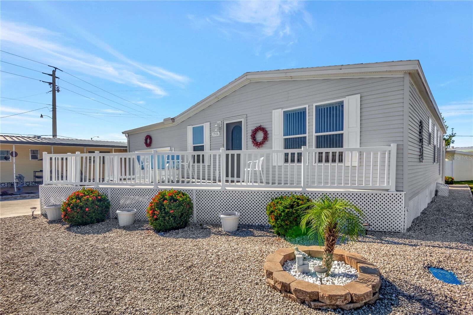 Property Photo: 1906 Ohio Avenue FL 34207