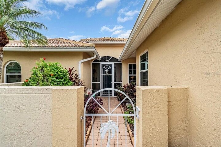 Property Photo:  235 Auburn Woods Circle  FL 34292 